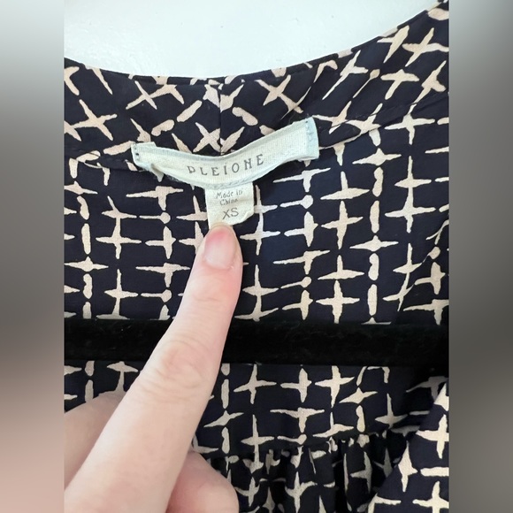 Pleione navy blouse sleeveless xs - Picture 4 of 4